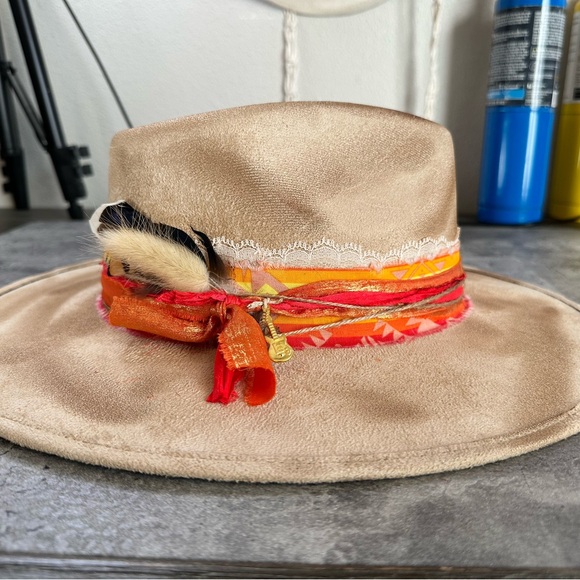 NWT Wide Brim Fedora